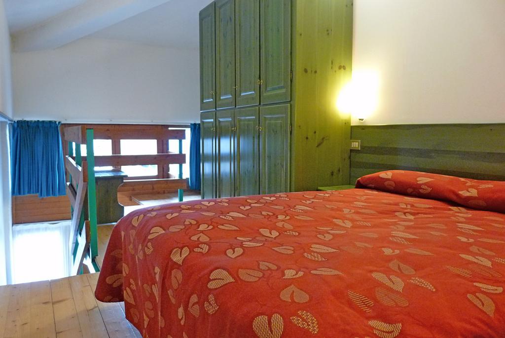 Hotel La Rosa Teglio Bagian luar foto