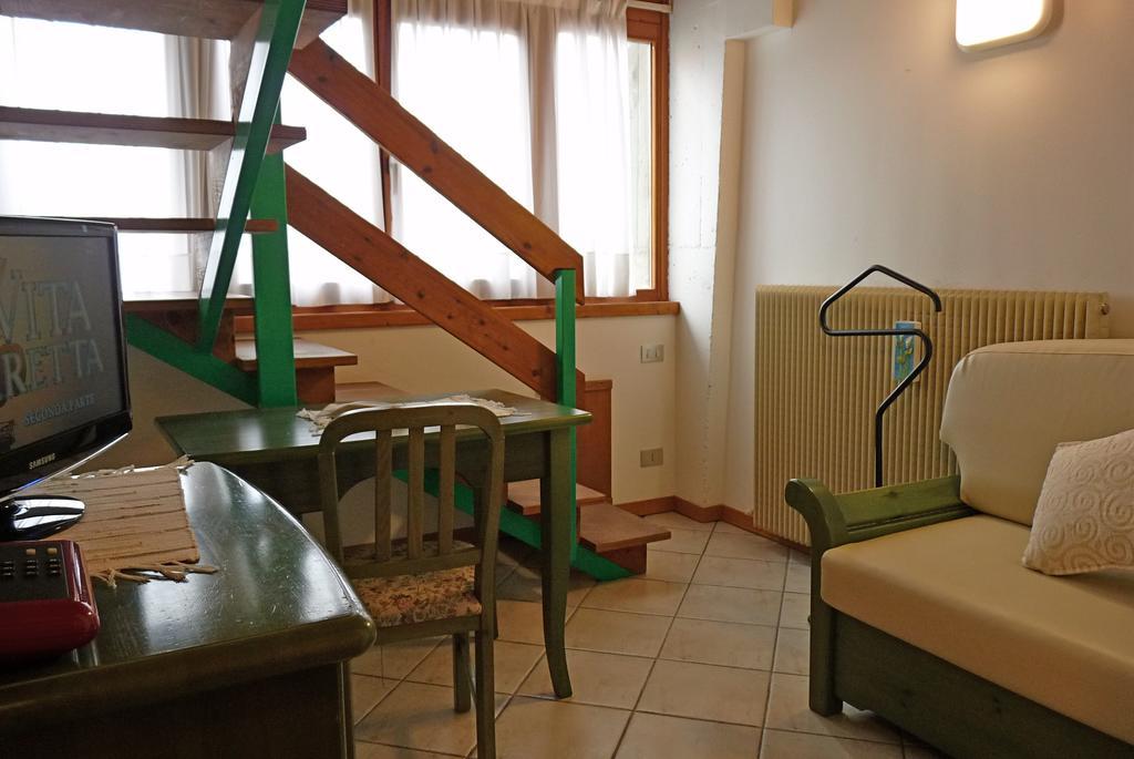 Hotel La Rosa Teglio Bagian luar foto