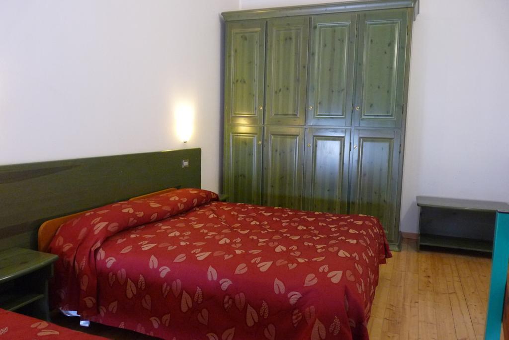 Hotel La Rosa Teglio Bagian luar foto