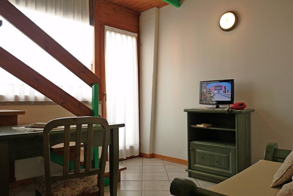 Hotel La Rosa Teglio Bagian luar foto