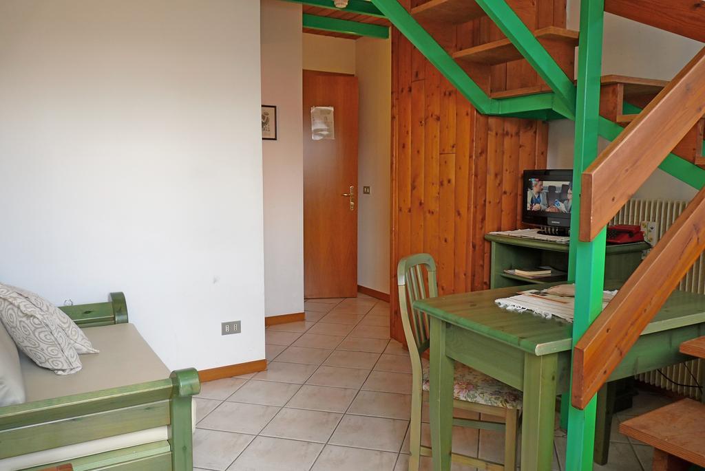 Hotel La Rosa Teglio Bagian luar foto