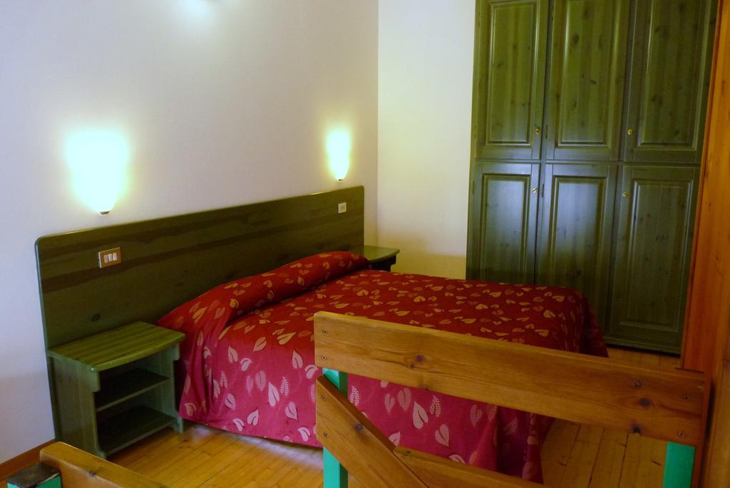Hotel La Rosa Teglio Bagian luar foto