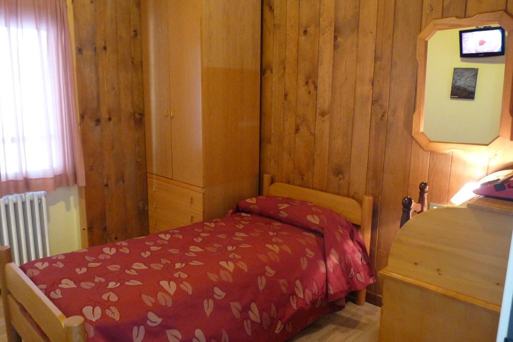 Hotel La Rosa Teglio Bagian luar foto